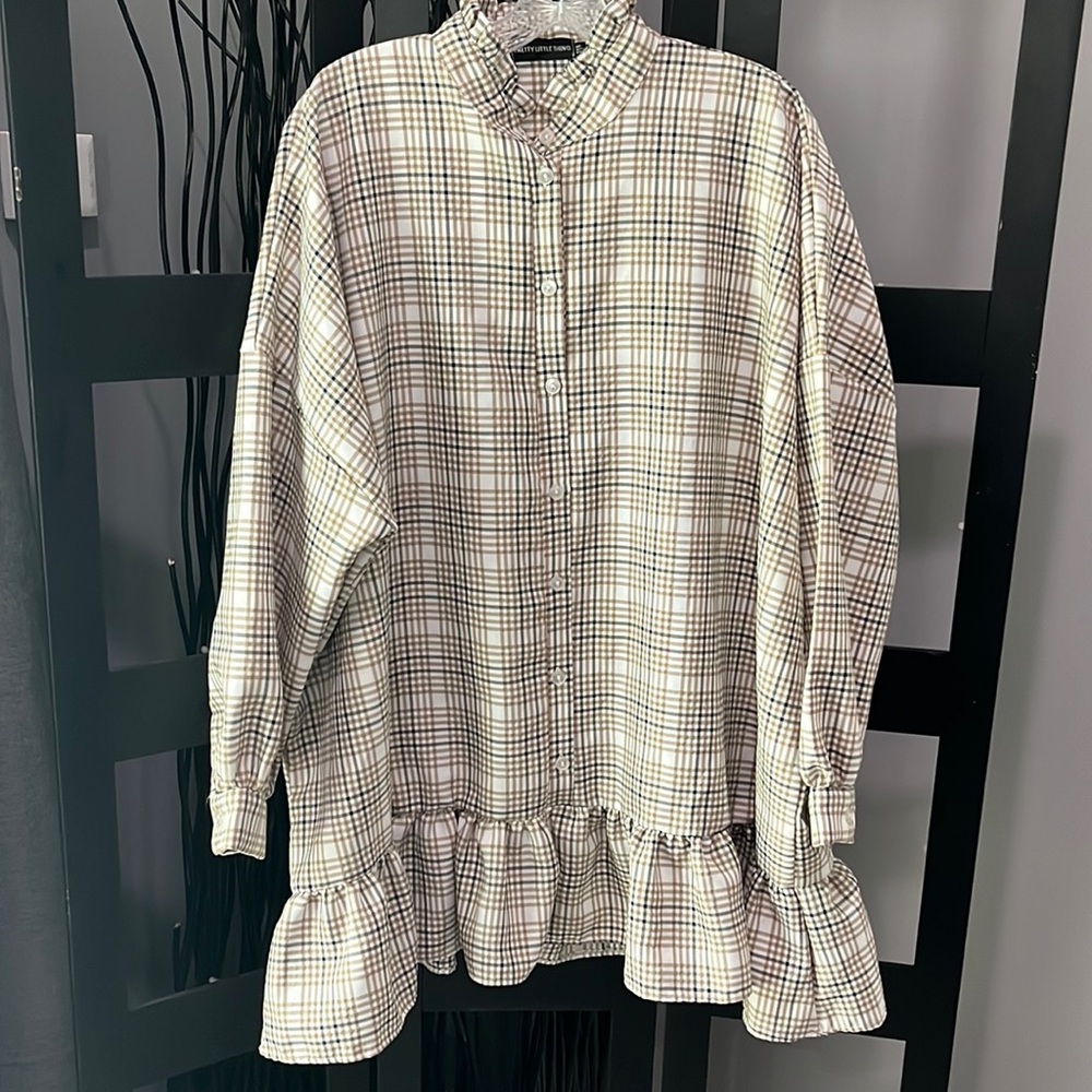PRE-LOVED PRETTY LITTLE THING DRESS